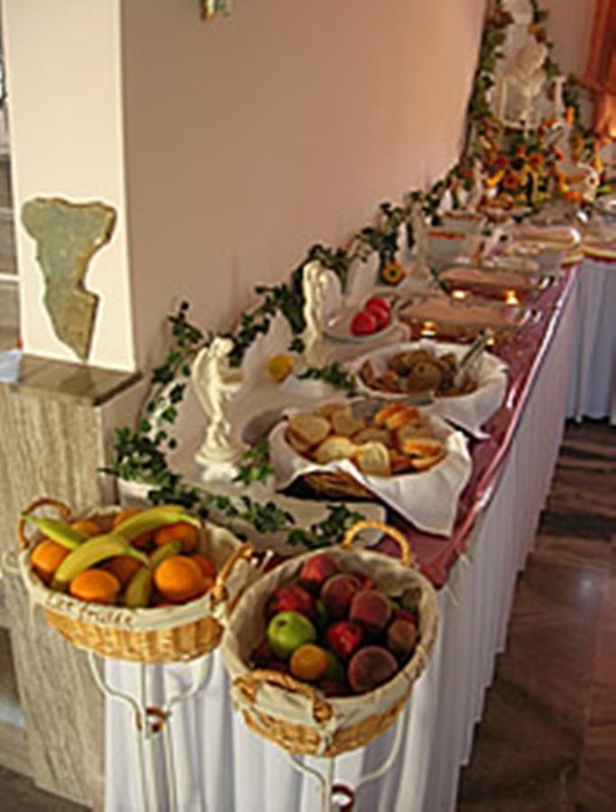 Regina Hotel Vasilátika Eksteriør bilde